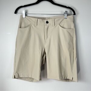 Patagonia Women's Size 4 Khaki Skyline Traveler Shorts 8" Stretch Hiking Outdoor